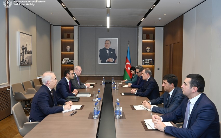 Ceyhun Bayramov “Caspian Policy Center”in sədrinin rəhbərlik etdiyi nümayəndə heyəti ilə görüşüb