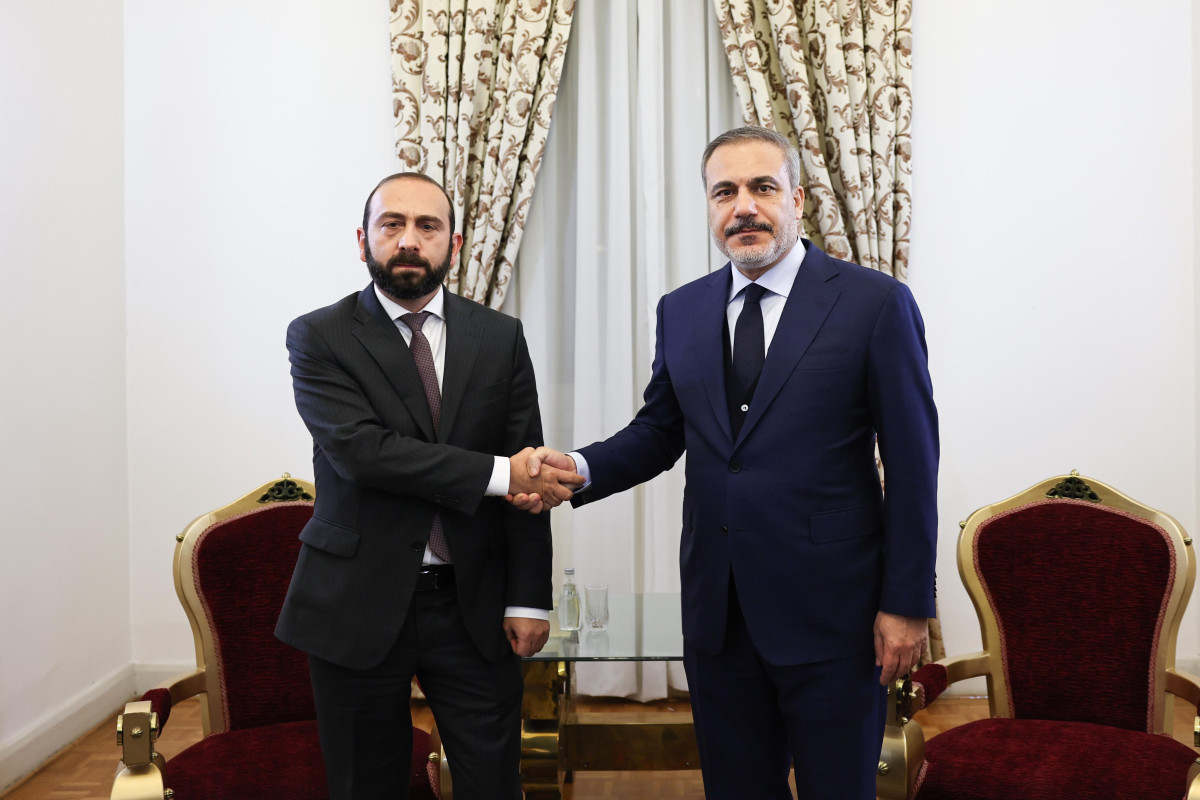 Tehranda Hakan Fidan və Ararat Mirzoyan arasında görüş olub
