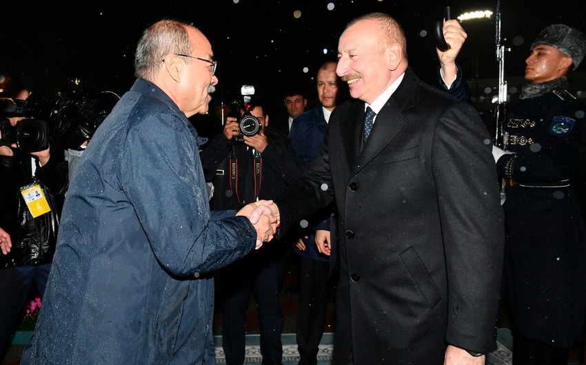 İlham Əliyev Özbəkistanda səfərdədir