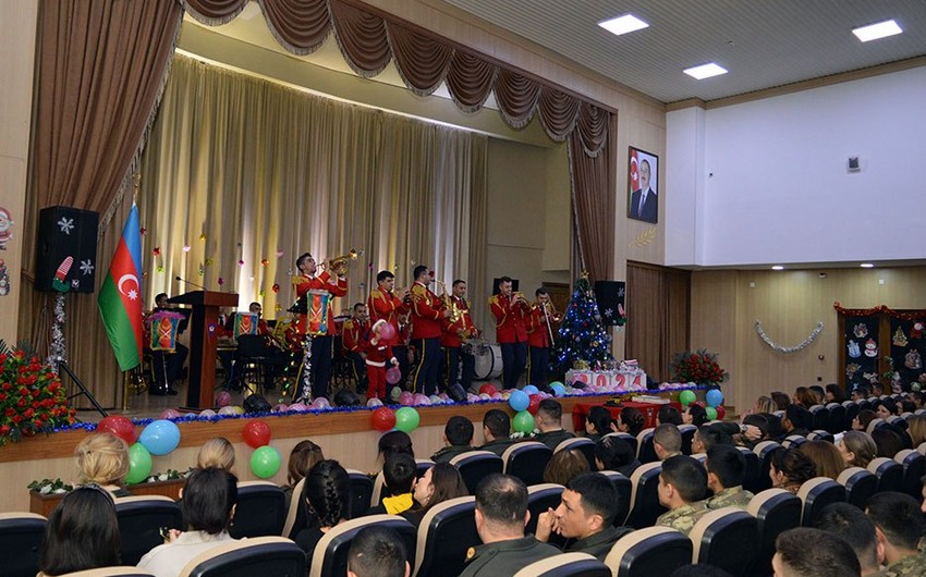 Dünya Azərbaycanlılarının Həmrəyliyi Günü və Yeni il münasibətilə Azərbaycan Ordusunda silsilə tədbirlər keçirilib - VİDEO