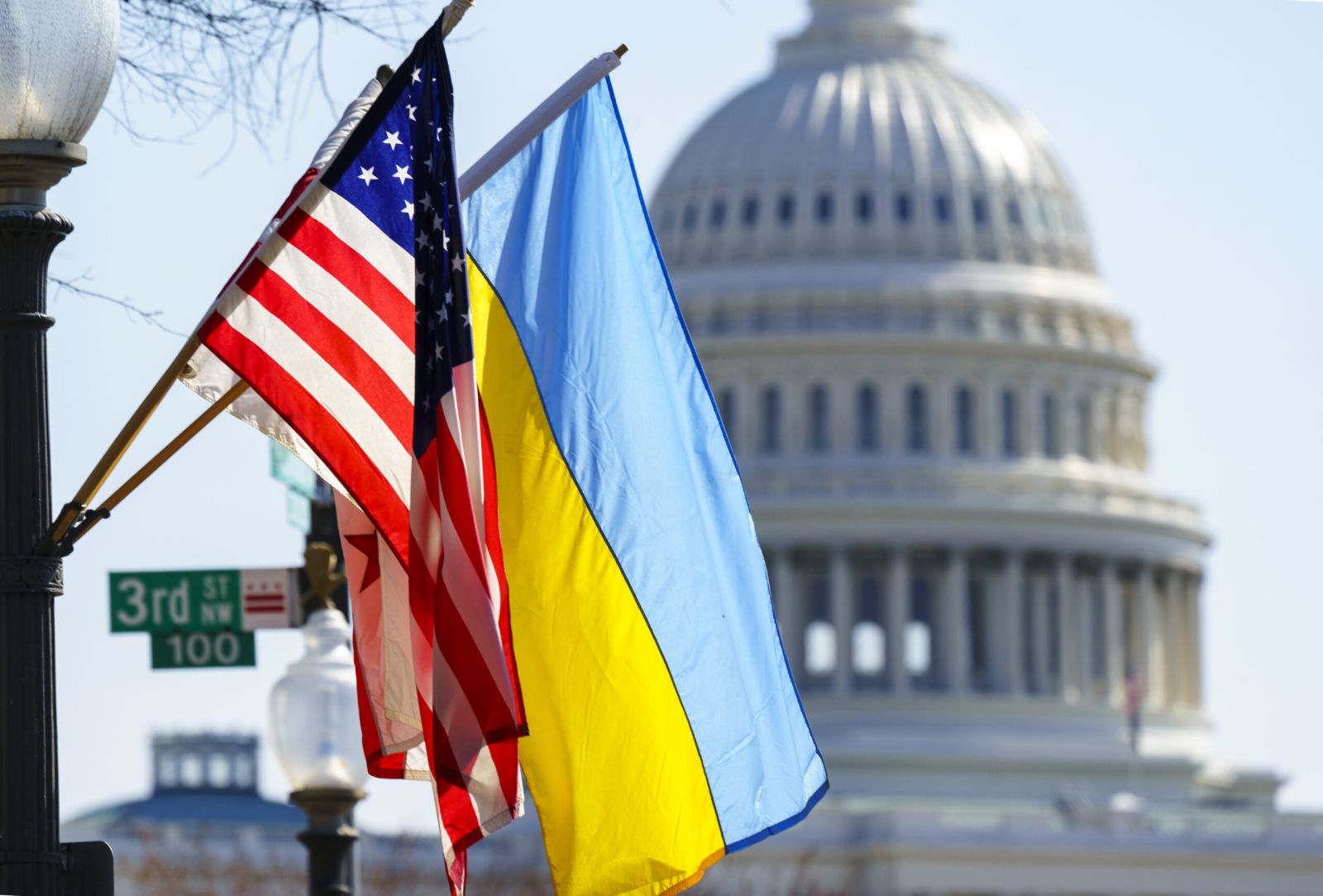 ABŞ Ukraynaya 1,5 milyard dollardan çox vəsait ayıracaq