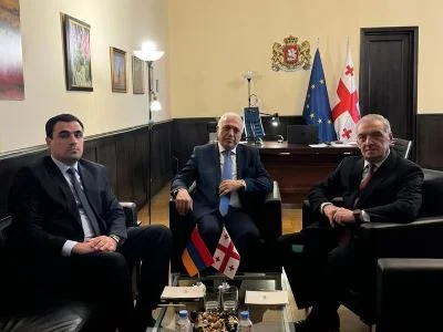 Ermənistan səfiri Gürcüstan parlamenti sədrinin birinci müavini ilə görüşüb