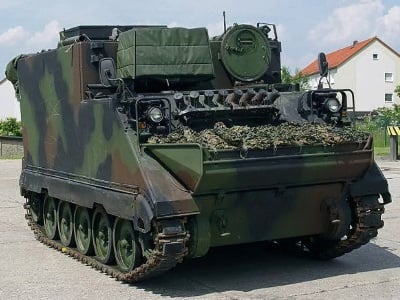 Litva Ukraynaya M577 zirehli transportyorlarını təhvil verib