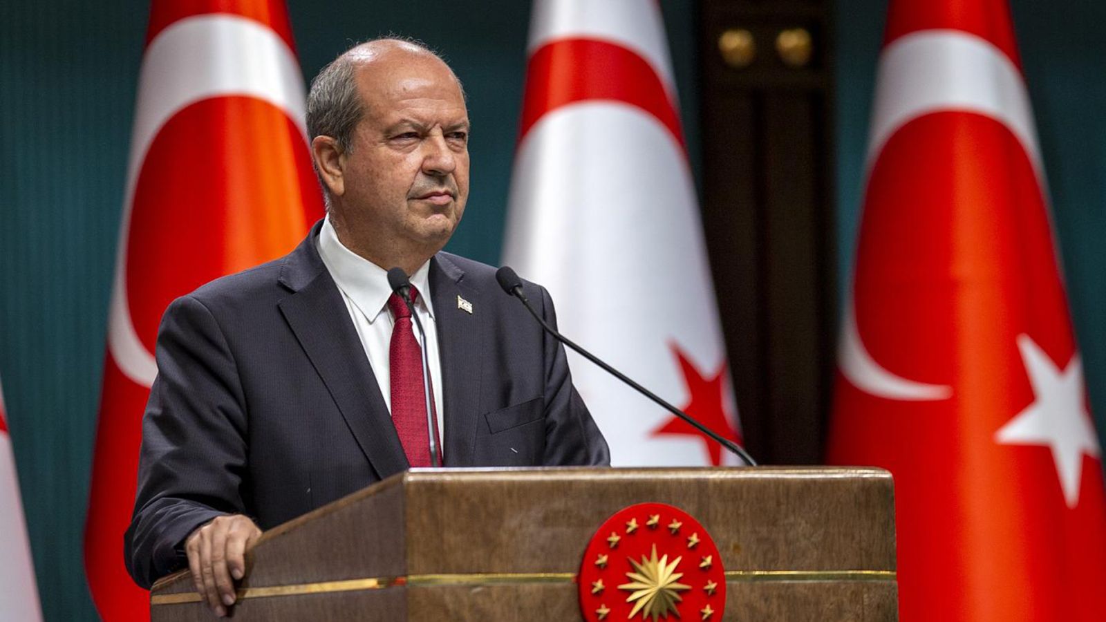 Ersin Tatar Prezident İlham Əliyevi təbrik edib