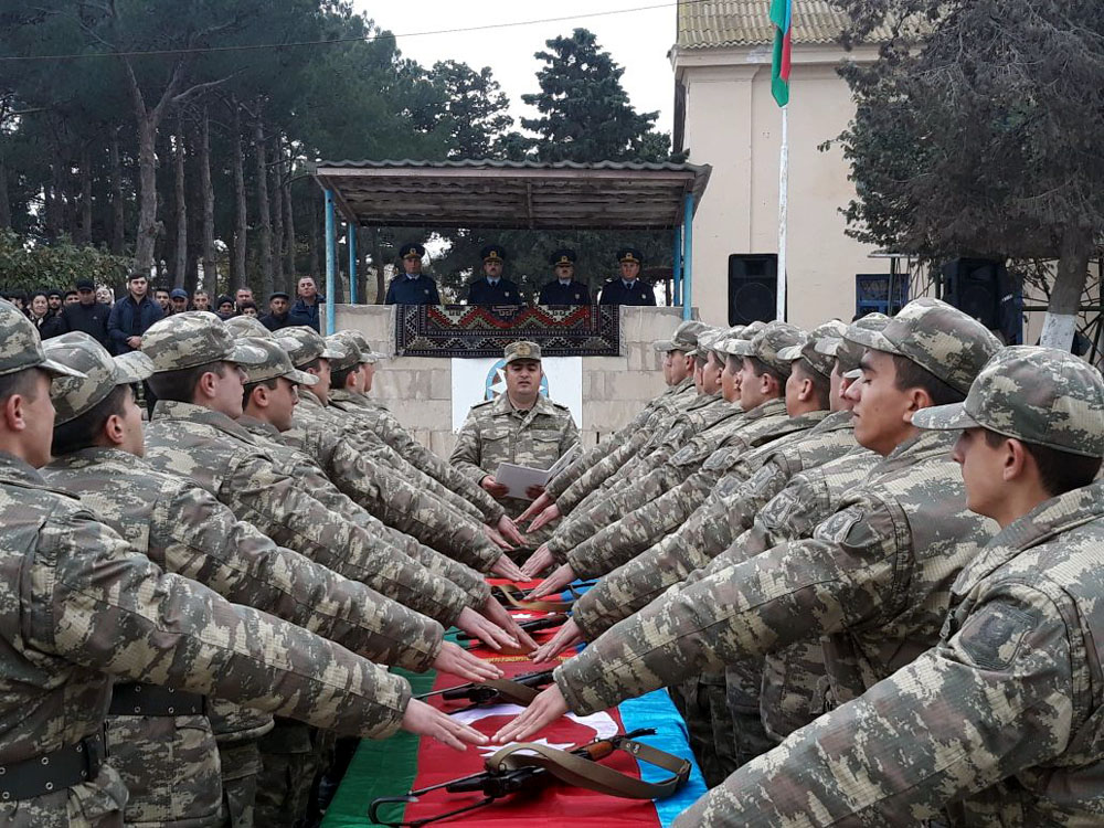 Sabah gənc əsgərlərin andiçmə mərasimləri qapalı şəraitdə keçiriləcək