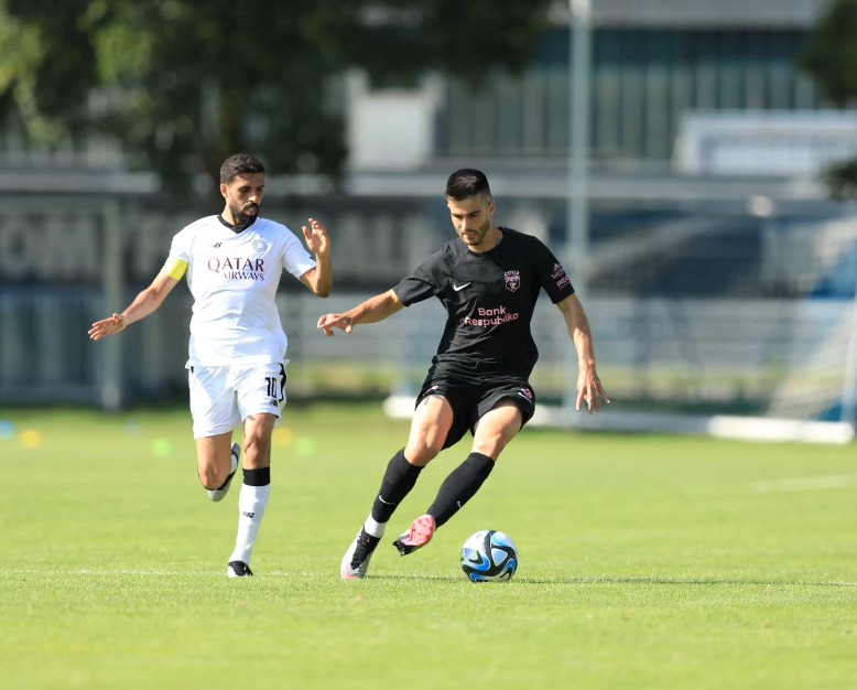 Azərbaycanda məşhur əcnəbi futbolçu məhkəmə qarşısına çıxarılır