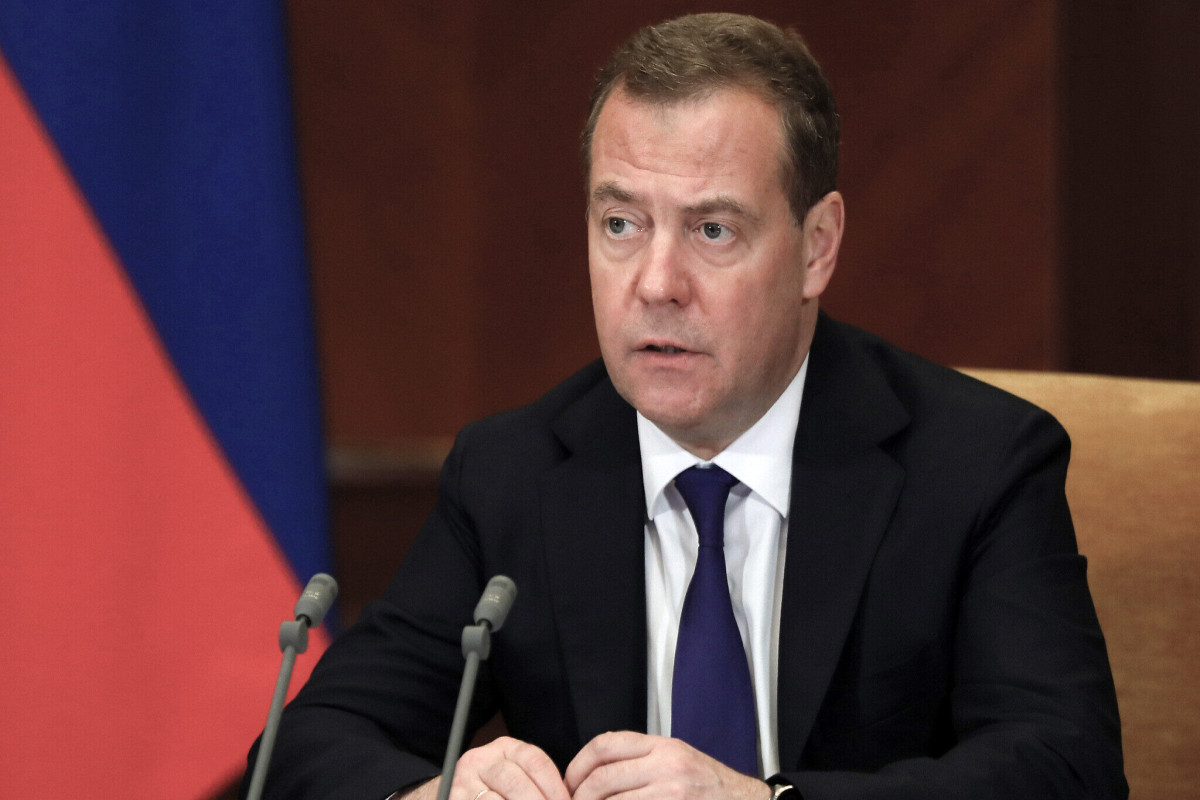 Medvedev: "Trampın seçilməsi heç nəyi dəyişməyəcək"