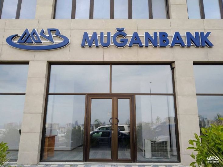 Həbs edilmiş bankir 13 ay sonra azadlığa buraxıldı