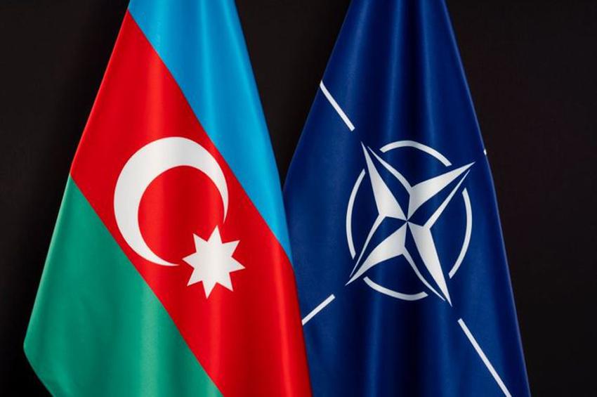 Azərbaycan NATO-nun keçmiş baş katibinə təşəkkür edib - FOTO