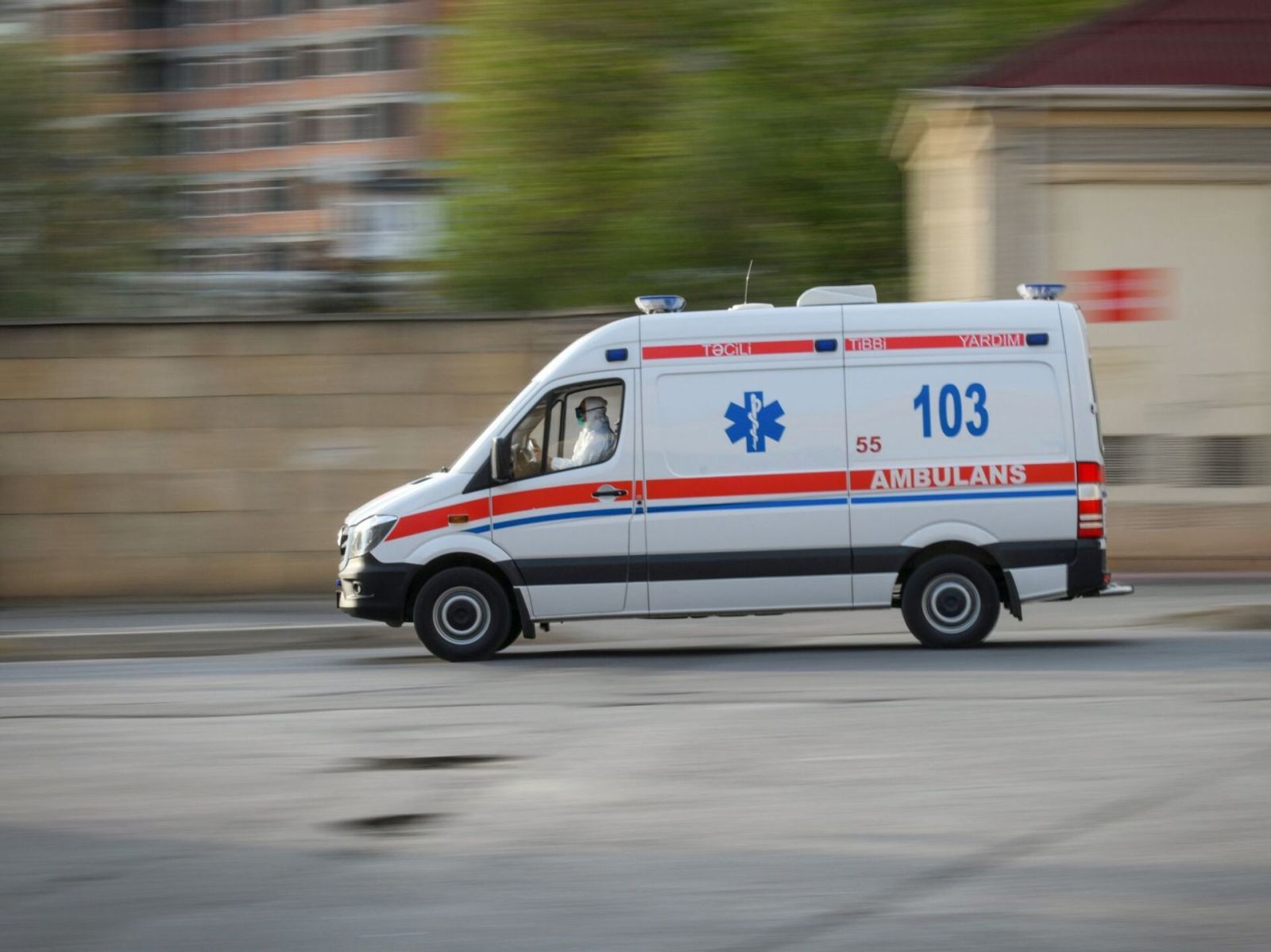 Azərbaycan 349 ambulans alıb