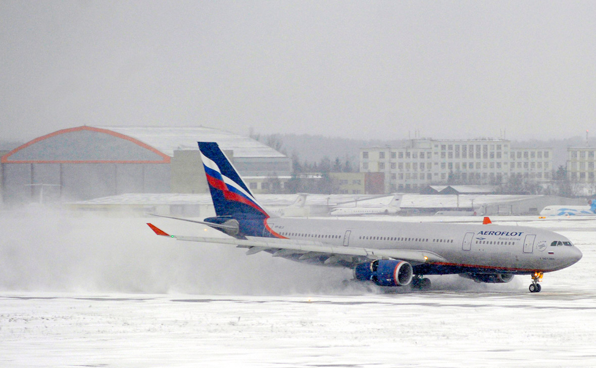 Moskva aeroportlarında 40-dan çox reys ləğv edildi