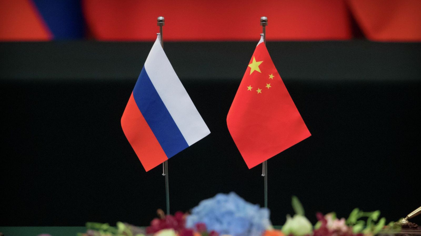 Çin Rusiya ilə ticarətini 3% artırıb