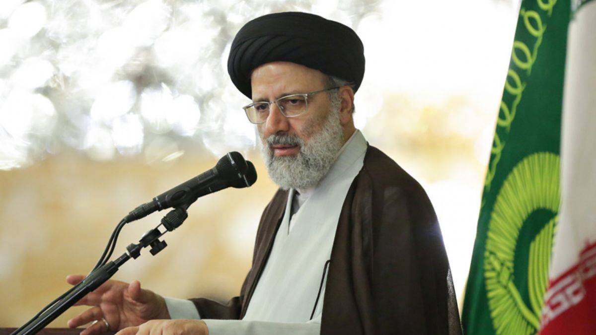 Rəisi: "İrana qarşı sanksiyaların tətbiqi heç nəyə gətirib çıxarmayacaq"