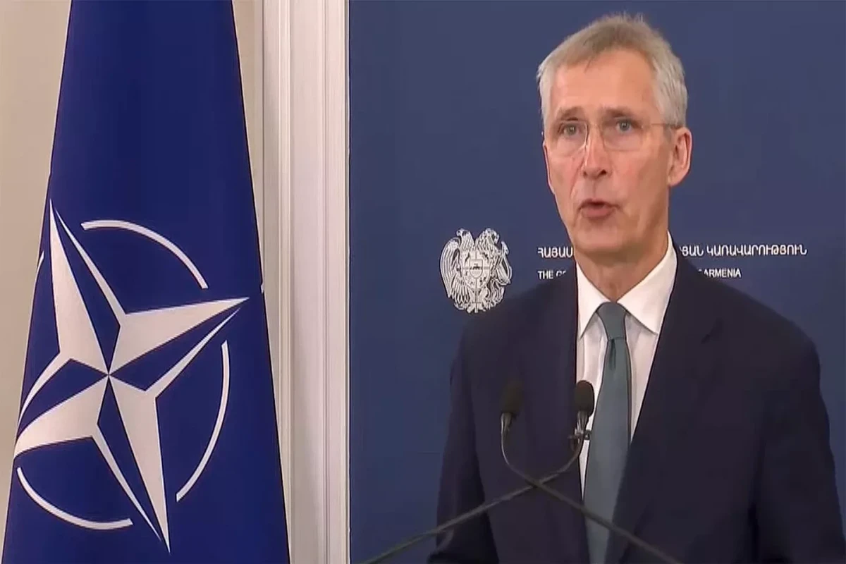 Stoltenberq: "NATO İrəvanla Bakı arasında vasitəçi deyil"