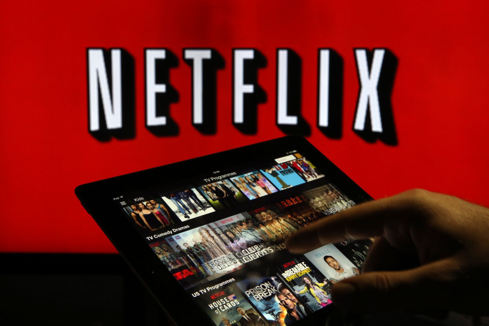 "Netflix"in son 23 ildə gəliri açıqlandı