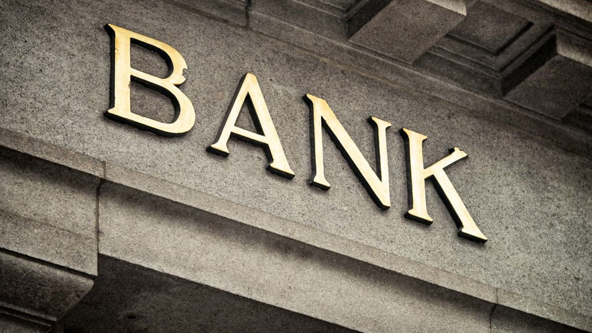Banklar 3 ayda kredit faizlərindən 729 milyon manat gəlir əldə ediblər