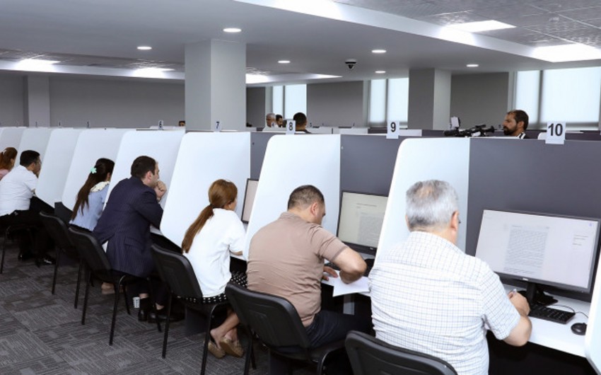 Hakimliyə namizədlərin  yazılı imtihanı keçirilib