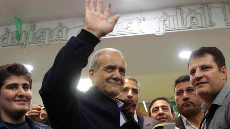 İranda prezident seçkilərində liderin adı açıqlanıb