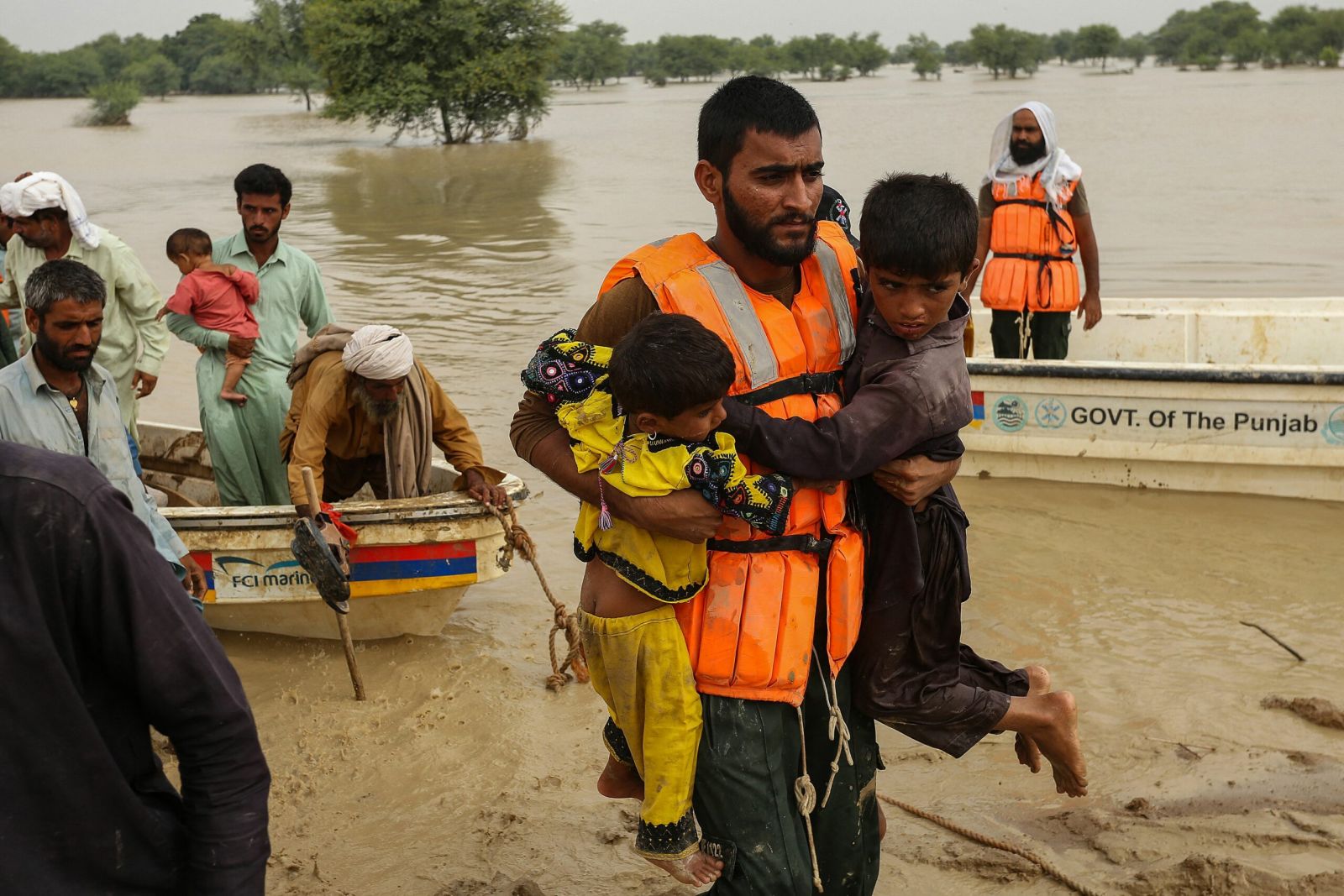 Pakistanda güclü yağış nəticəsində ölənlərin sayı artıb