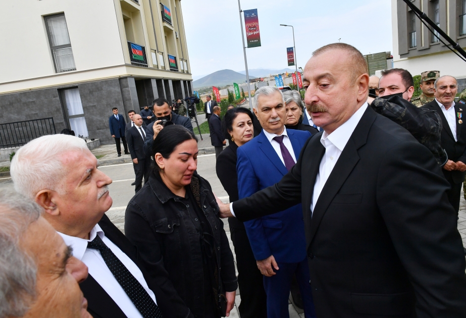 Şəhid anası: “Füzulidə bizimlə görüşdə Prezidentin kövrəlməsi mənə çox təsir etdi” - FOTO