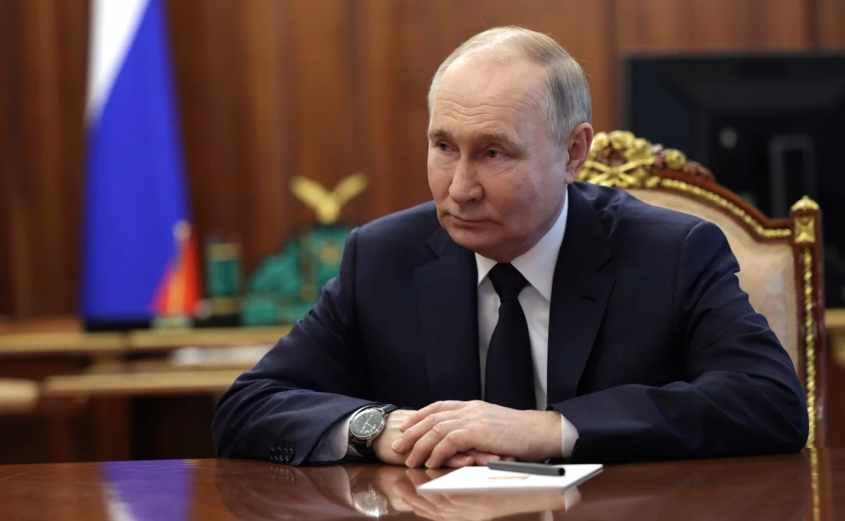 Putin: “Üç və ya daha çox uşağı olan ailə normaya çevrilməlidir”