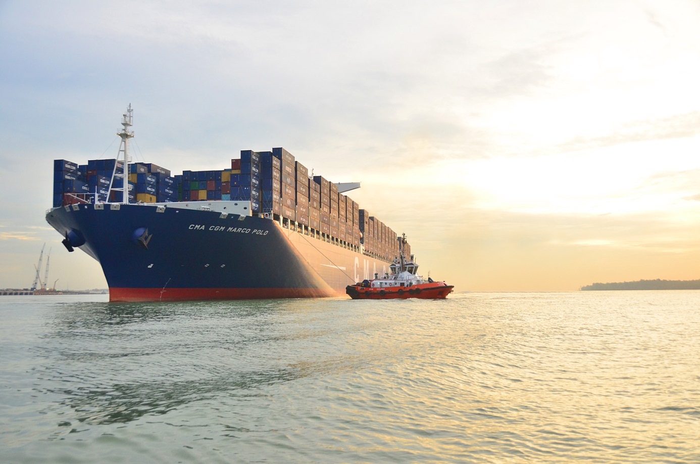 Qırmızı dənizdə konteyner gəmilərinin sayı 90% azalıb