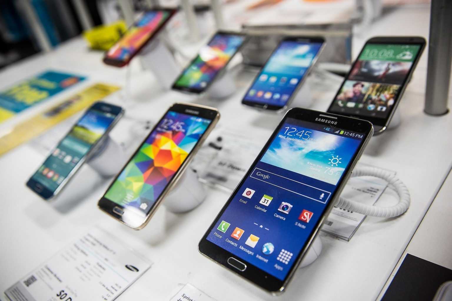 Bu ölkədə "Samsung" smartfonlarının qıtlığı yaşanır