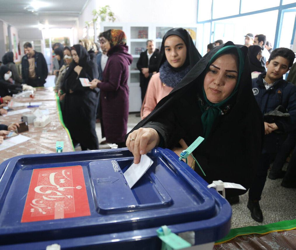 İranda prezident seçkiləri üçün namizədlərin qeydiyyatı başlayıb