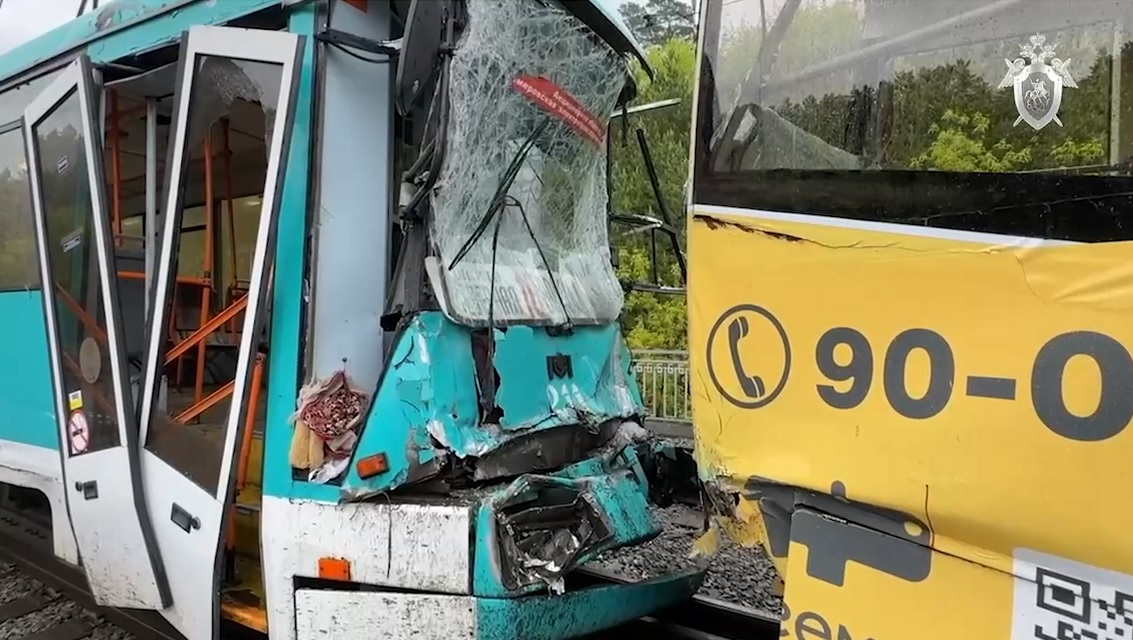 Rusiyada tramvaylar toqquşdu, 90 nəfər yaralandı - VİDEO